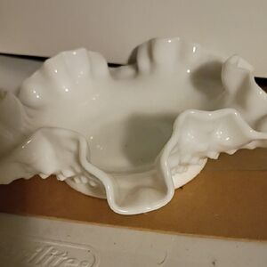 Fenton White Ruffled Edge Bowl